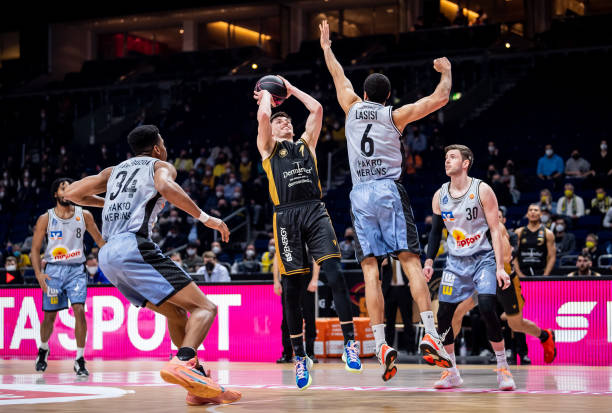 中韩选手在 中韩选手在